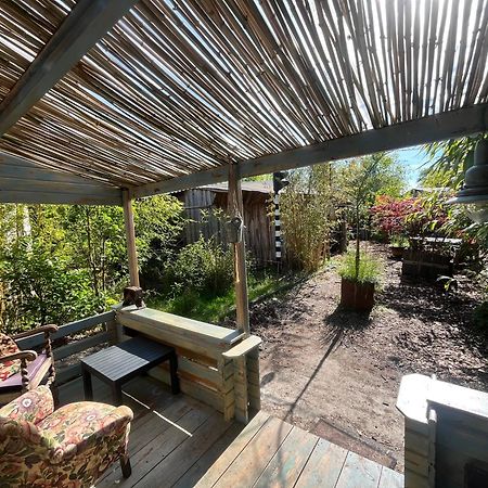 Bamboo Lodge Groningen Bagian luar foto