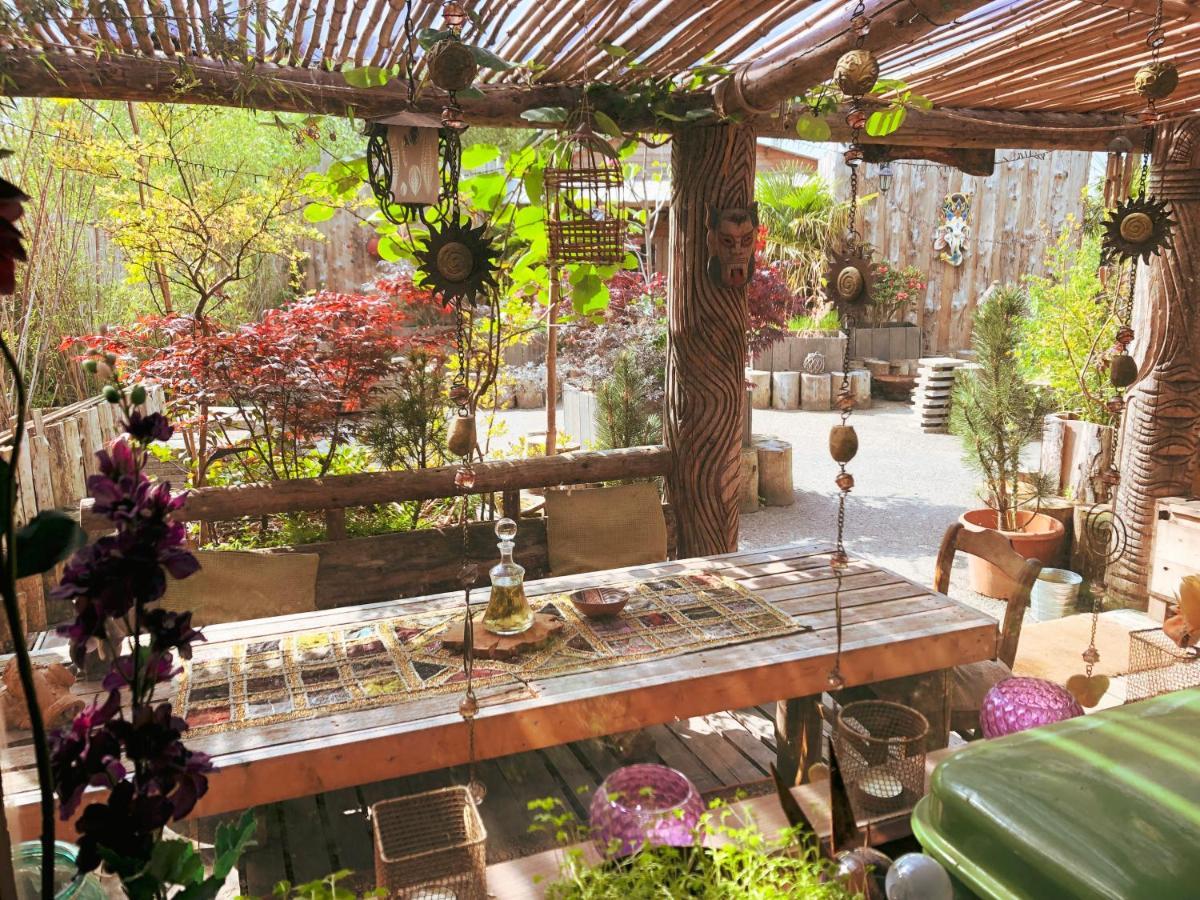 Bamboo Lodge Groningen Bagian luar foto