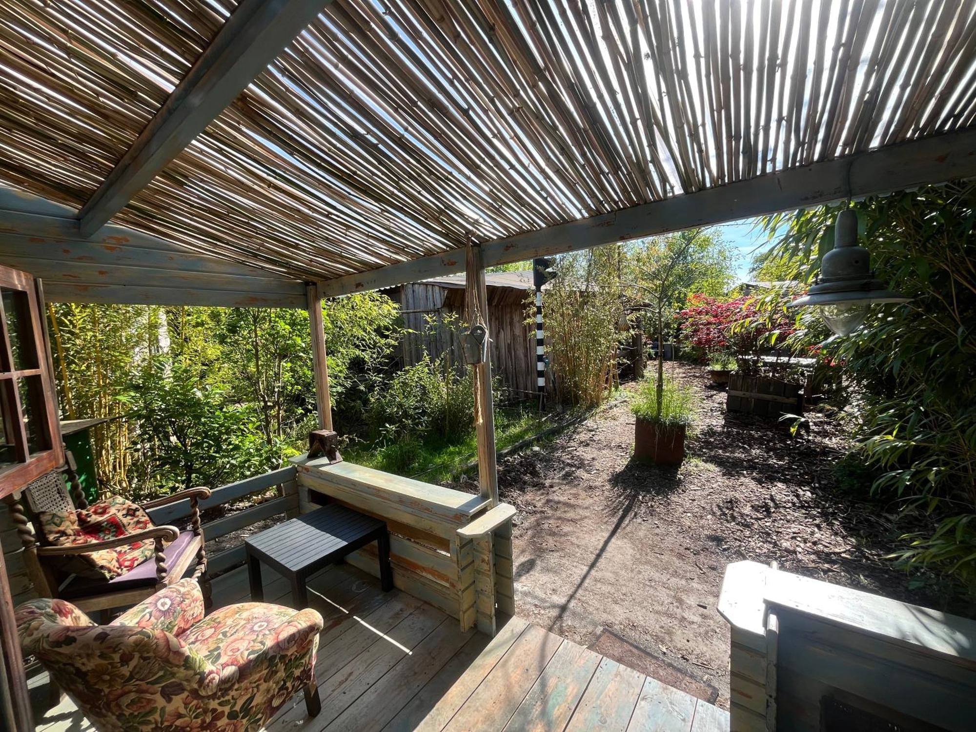 Bamboo Lodge Groningen Bagian luar foto